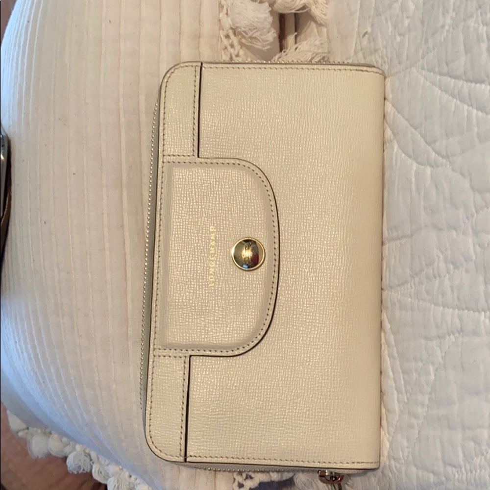 Used wallet ivory LONGCHAMP